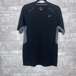 Men’s Nike Athletic Top Size M